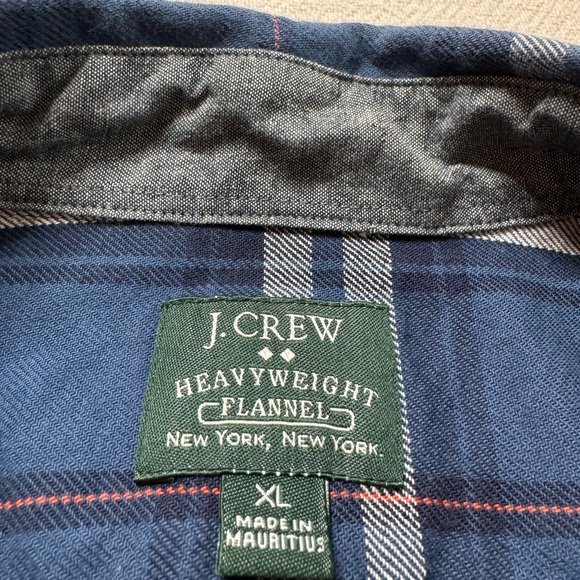 JCREW Men’s Heavyweight Flannel Blue Plaid Cotton Button Down Shirt XL - Picture 6 of 7